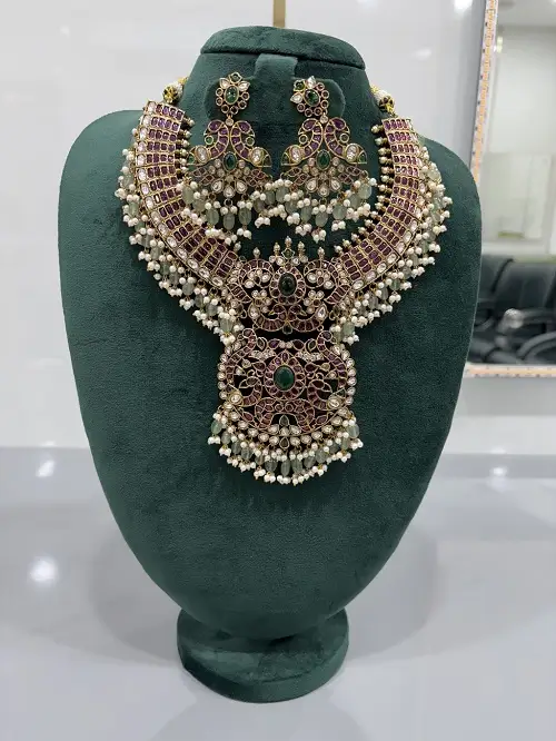Festive Gold Set